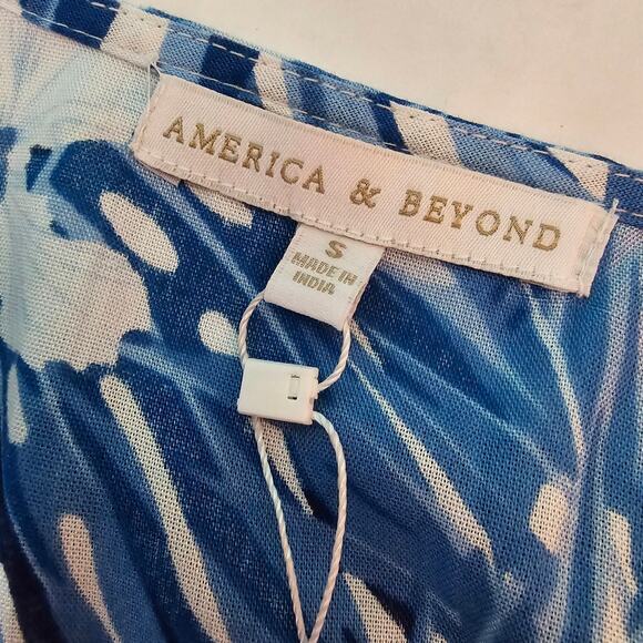 NEW America & Beyond Blue Pineapple Floral Crochet Lace Trim Maxi Dress Cover Up - Picture 5 of 12